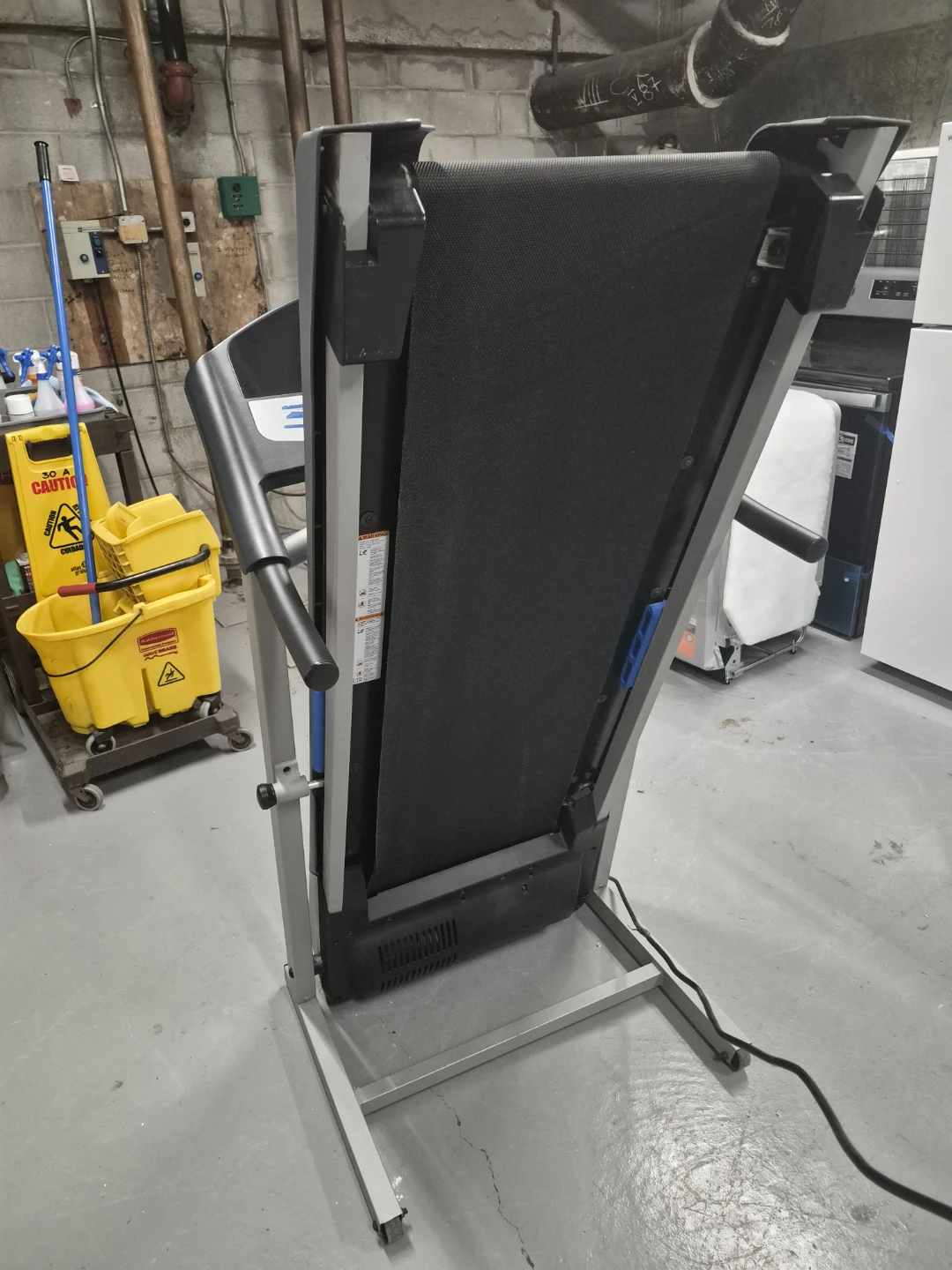 Weslo Cadence R 5.2 Treadmill - photo 4