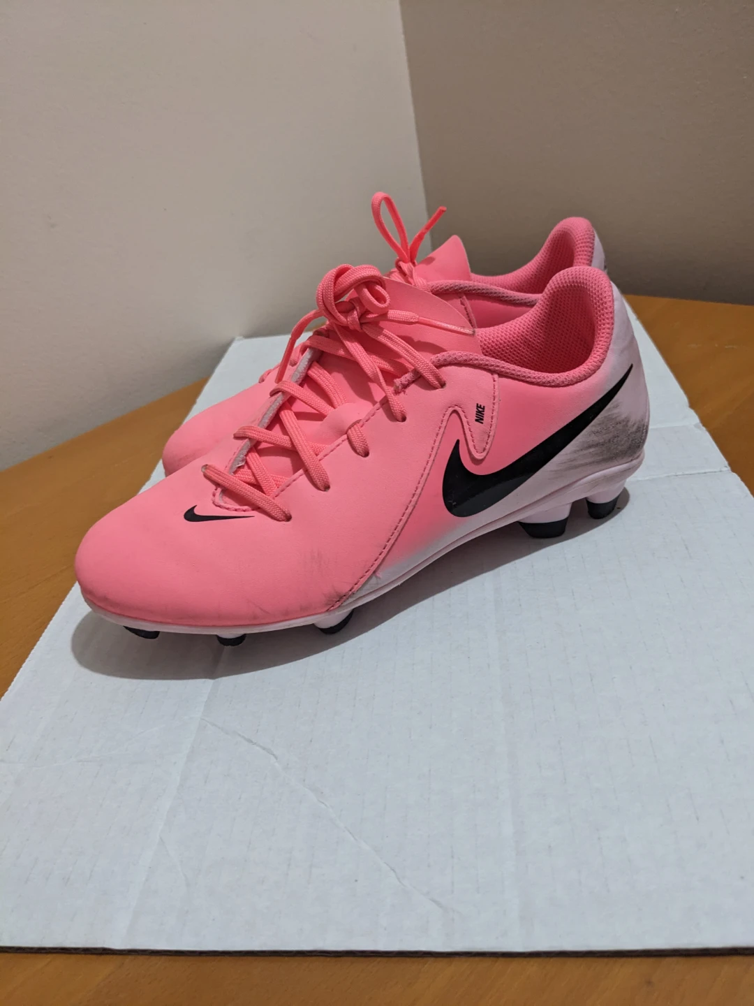 Nike Phantom Soccer Cleats Pink Youth 3Y - photo 2