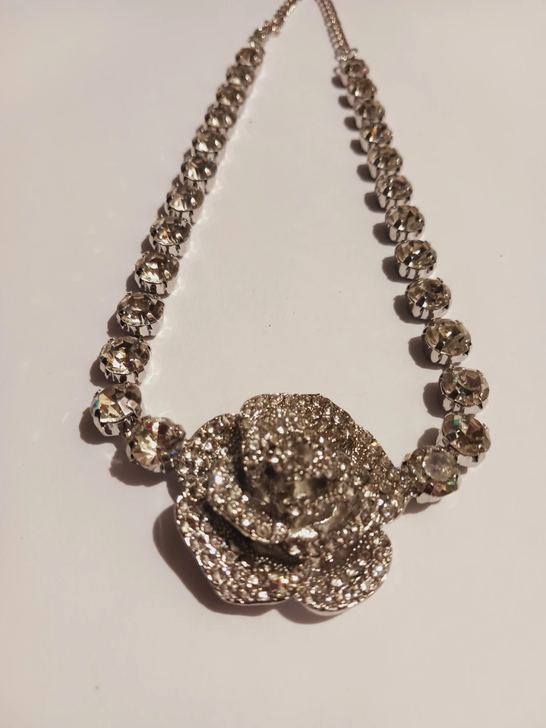 New !! Sparkling Rose Pendant Necklace - photo 3