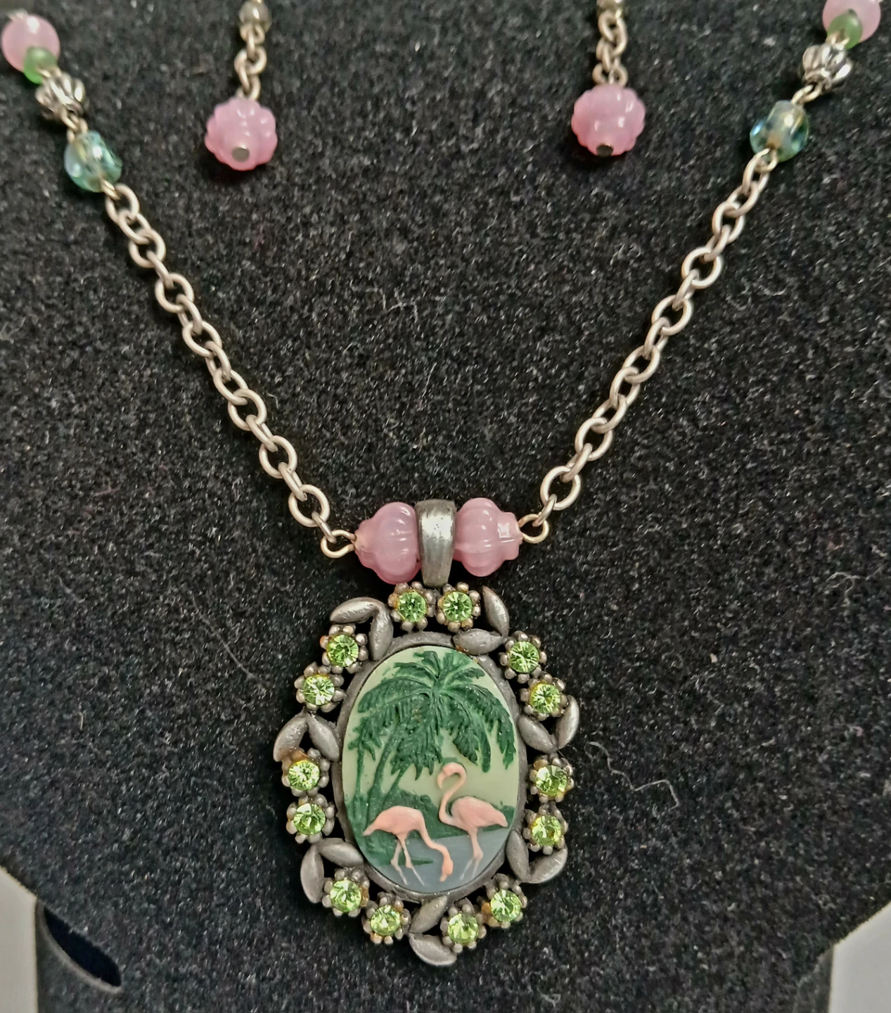 Flamingo Cameo Pendant Necklace and Earrings Set - photo 5