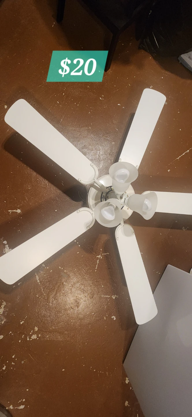 White 5-Blade Ceiling Fan with Lights