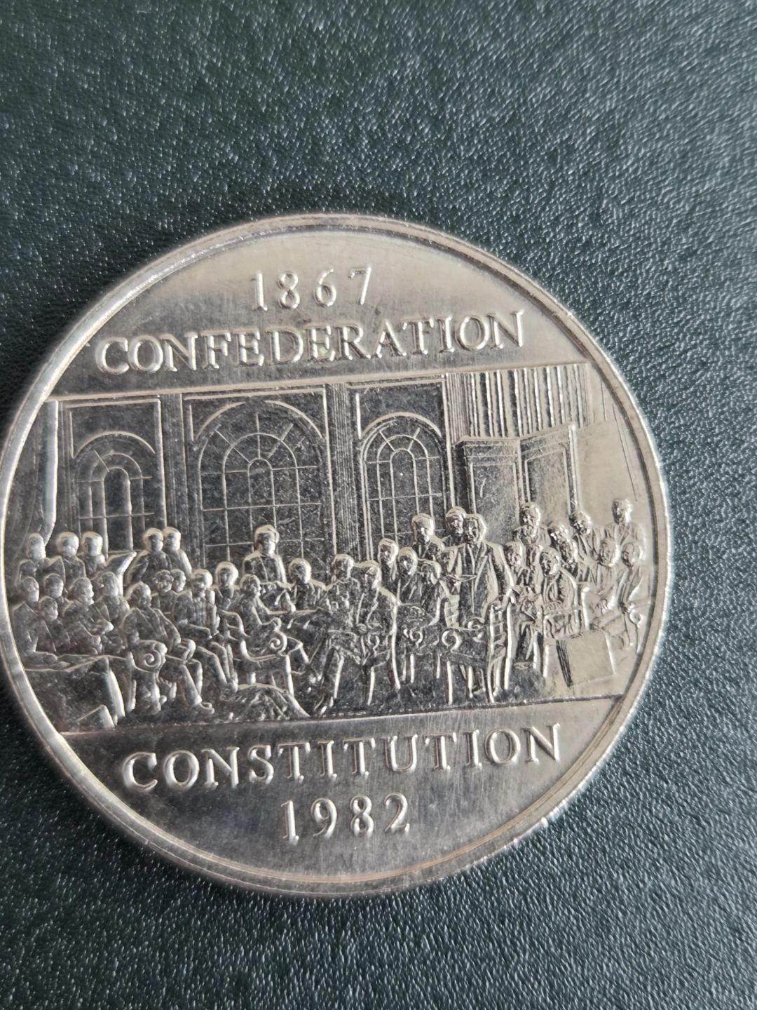 1982 Canada Dollar Coin Confederation Constitution - photo 2