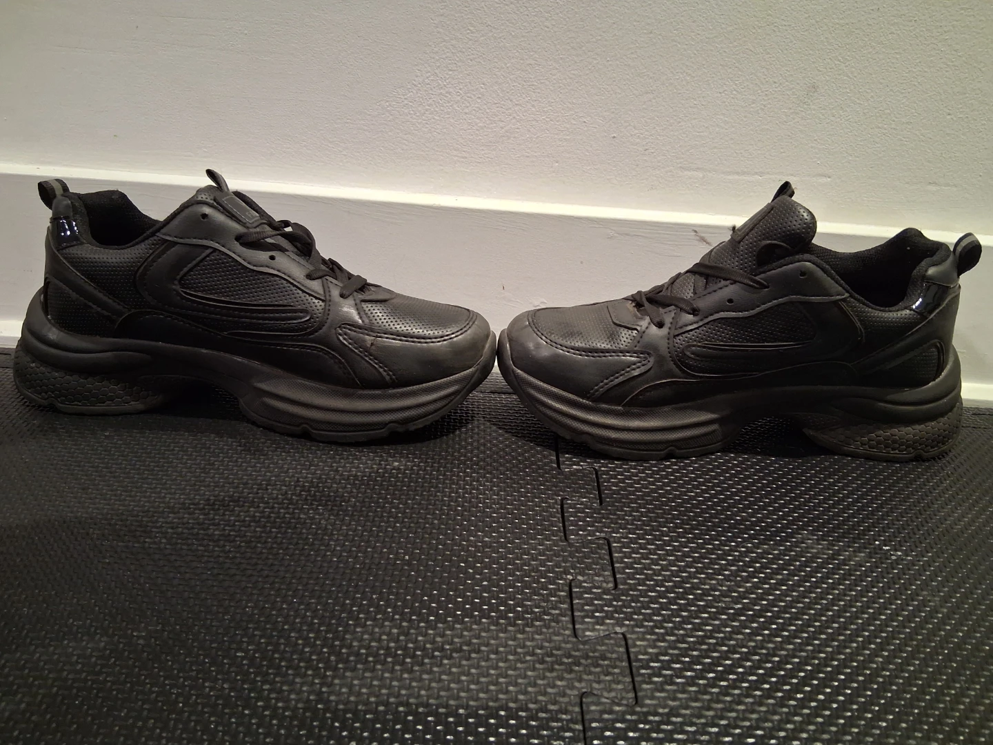 Sneakers - photo 4