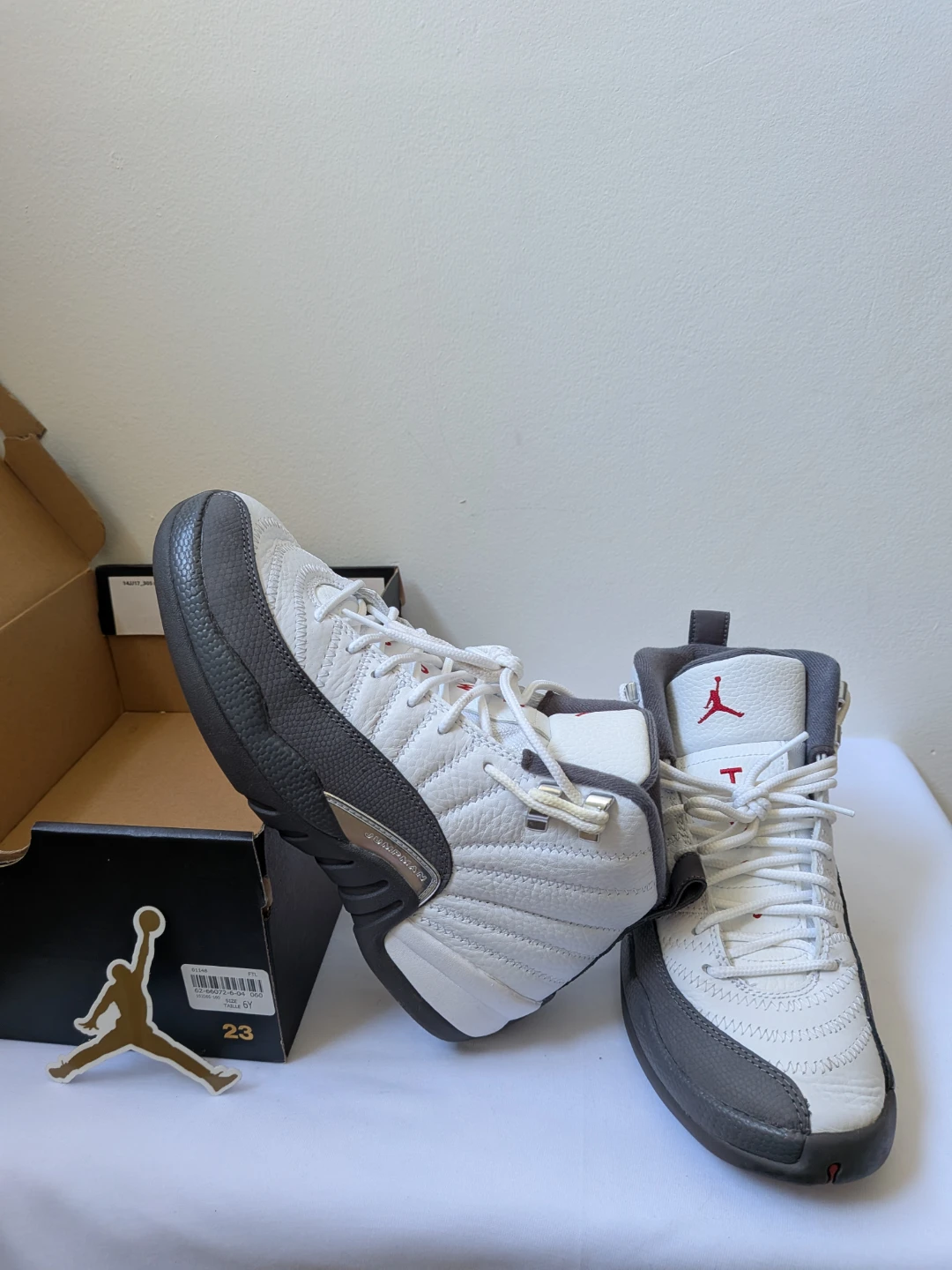 Air Jordan 12 Retro White Grey Red