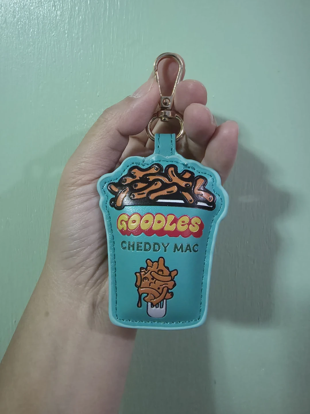Goodles Cheddy Mac Keychain ⚽️