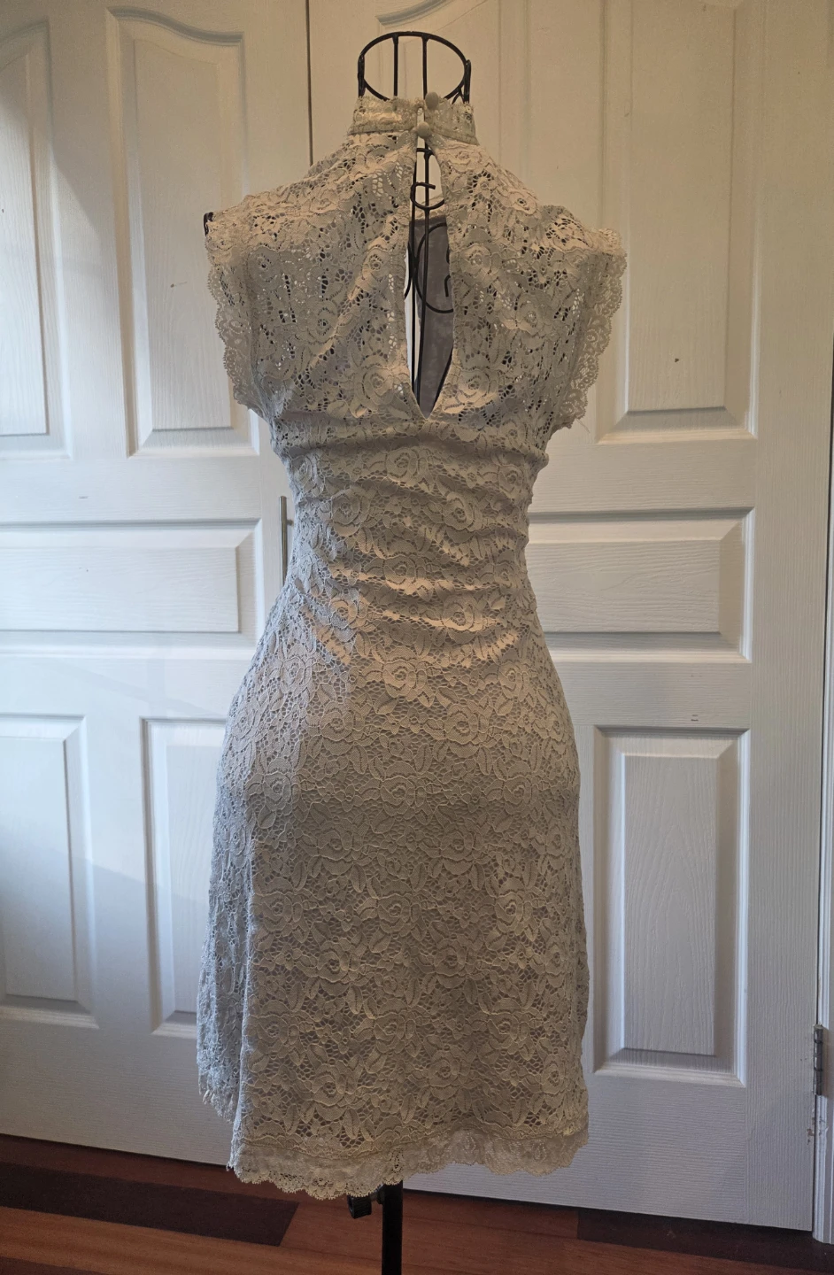 Bebe Lace Sheath Dress XS - photo 2