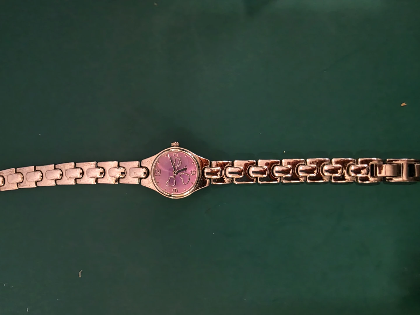 Vintage Advance Women's Quartz Watch Purple Hearts Dial Bracelet - photo 4