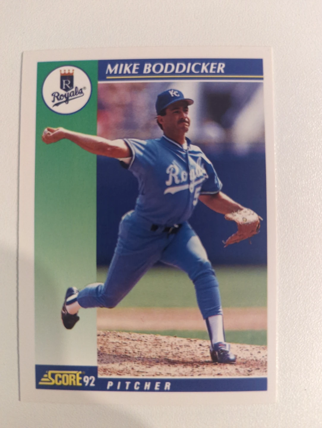 ⚽ 1992 Score Mike Boddicker Baseball Card