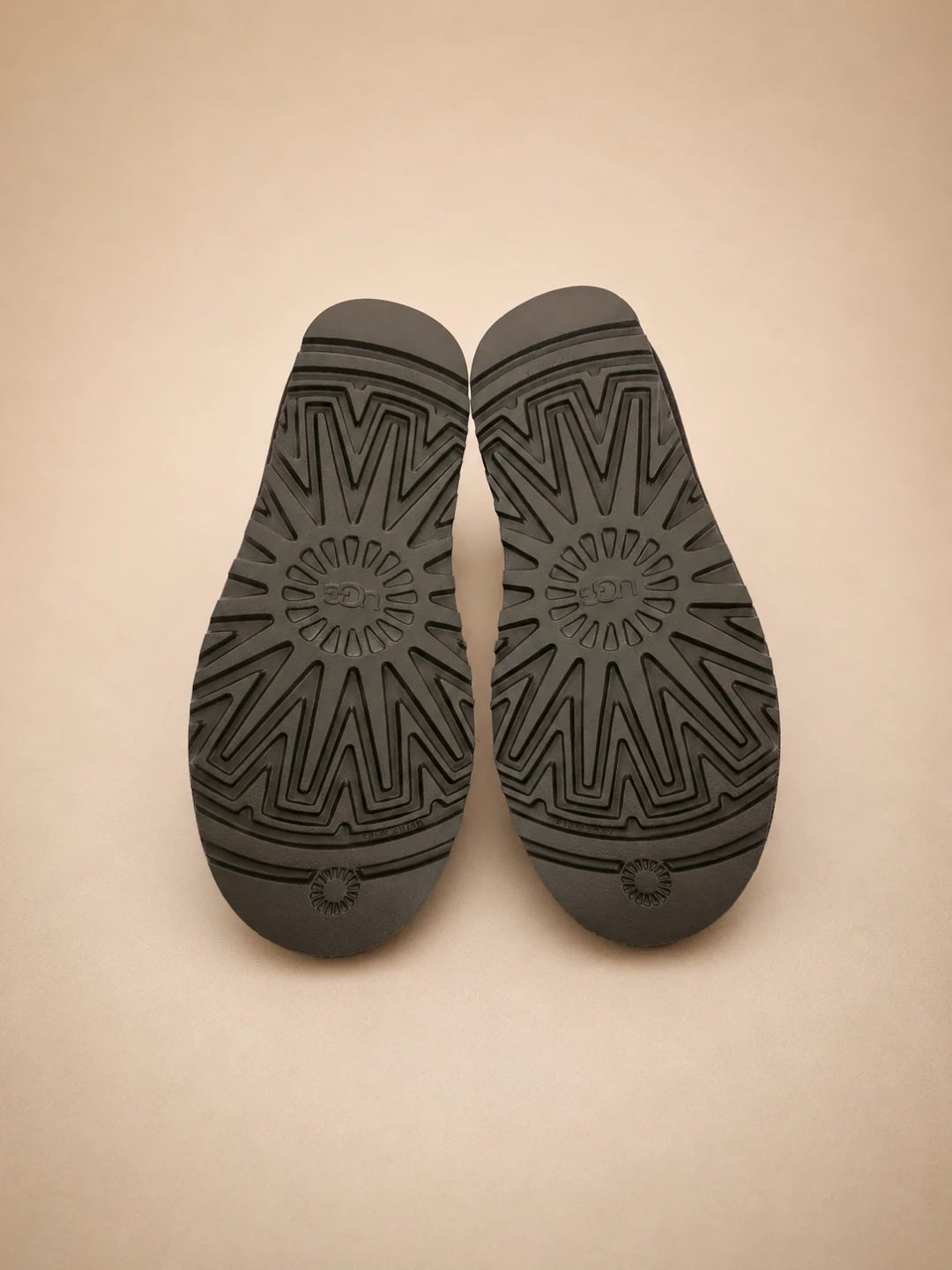 UGG Mini Boots - photo 4