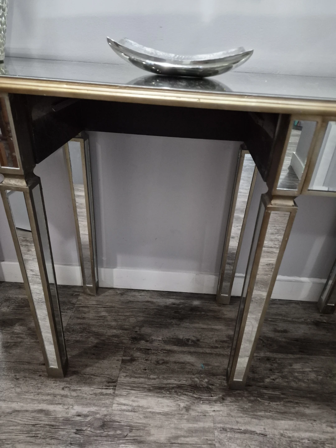 Mirrored Console Table ready description - photo 2
