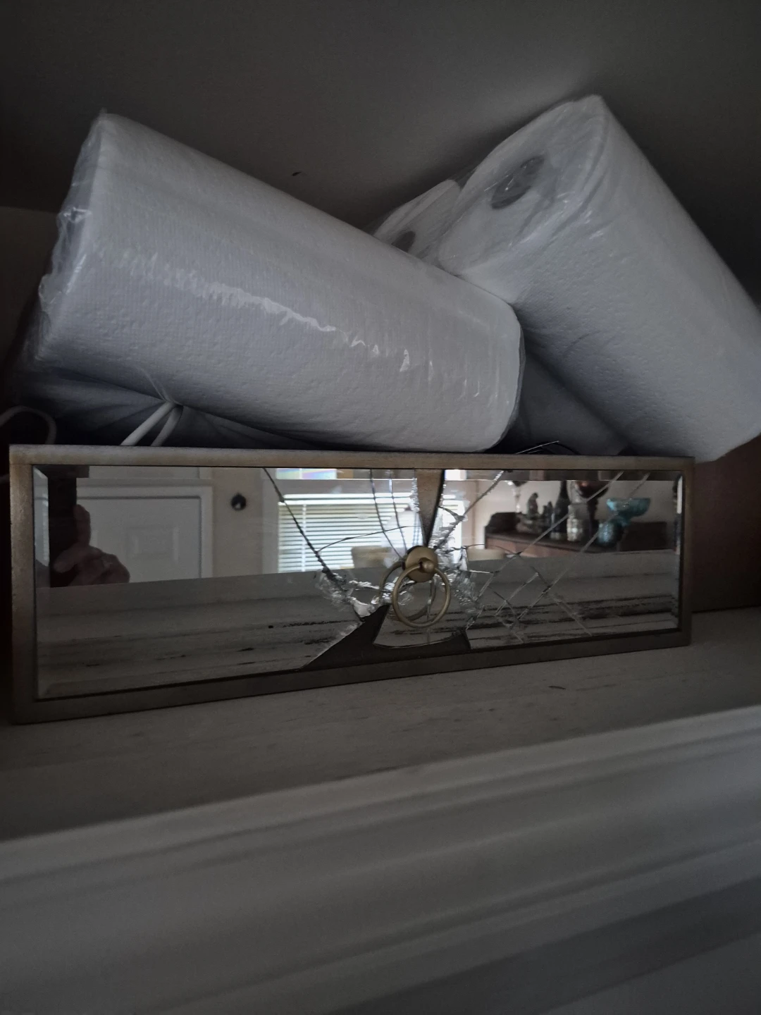 Mirrored Console Table ready description - photo 4