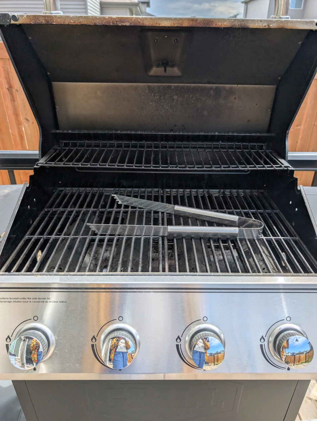 Royal Grill Propane BBQ - photo 2