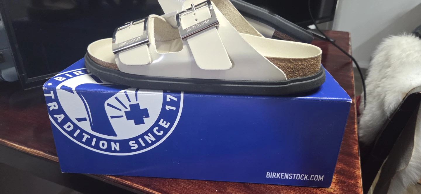 New Birkenstock Arizona Droplet Buckle High Shine Sandals - photo 5