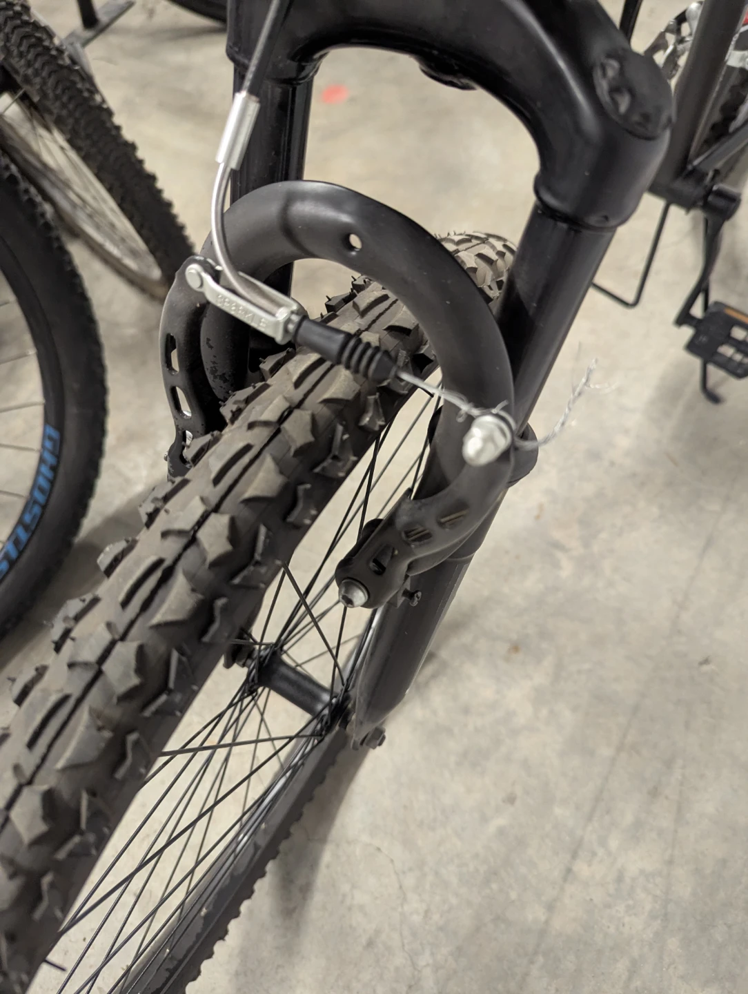 Columbia XL Mountain Bike - photo 2