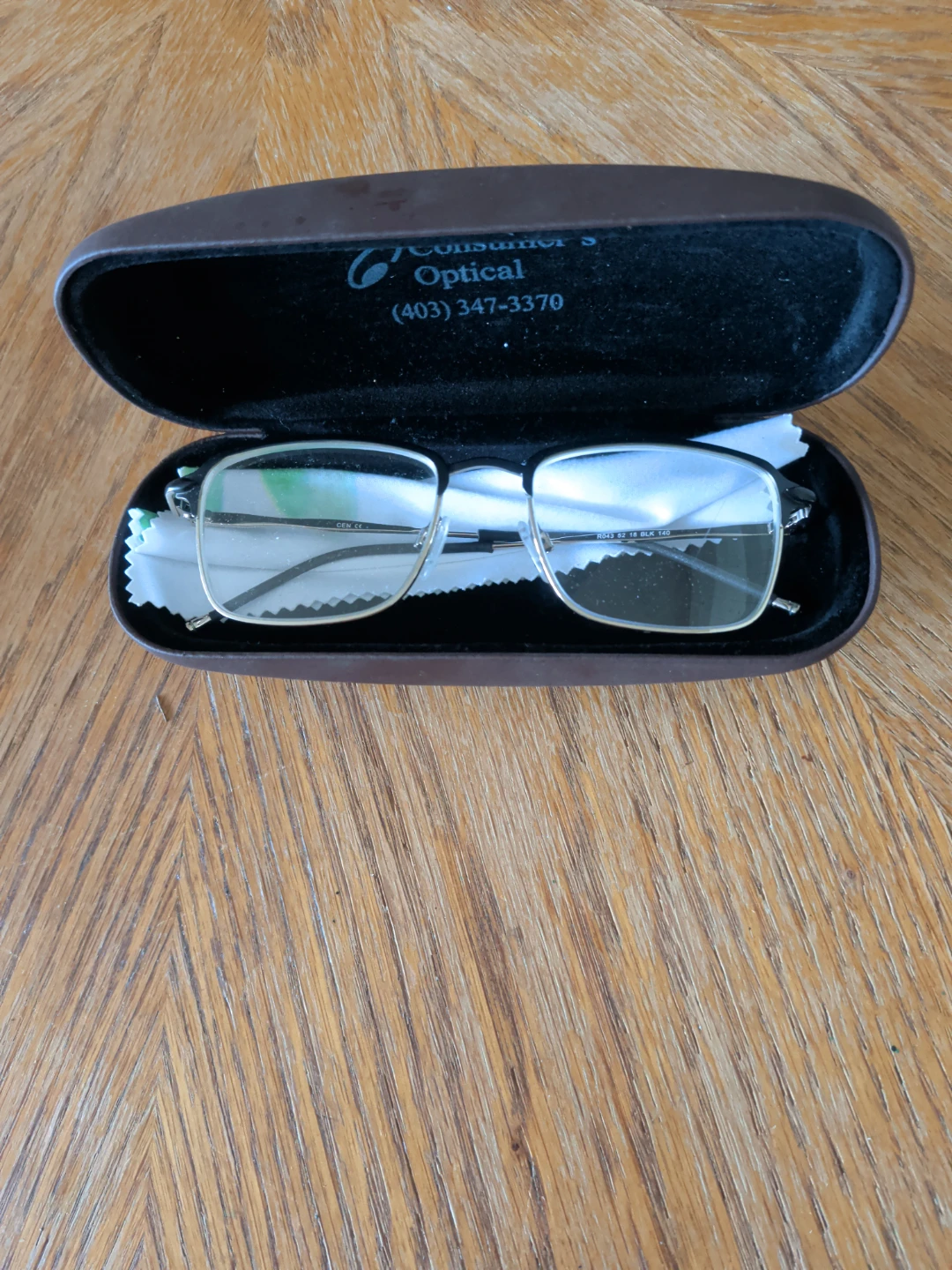Consumer's Optical Glasses with Case