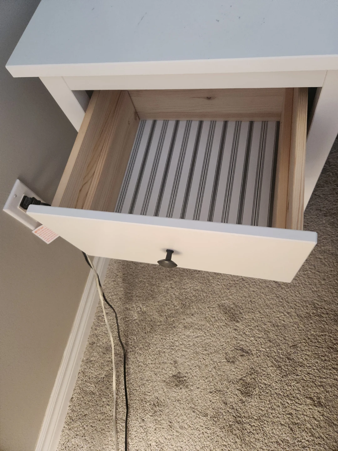 White 2-Drawer Nightstand - photo 3