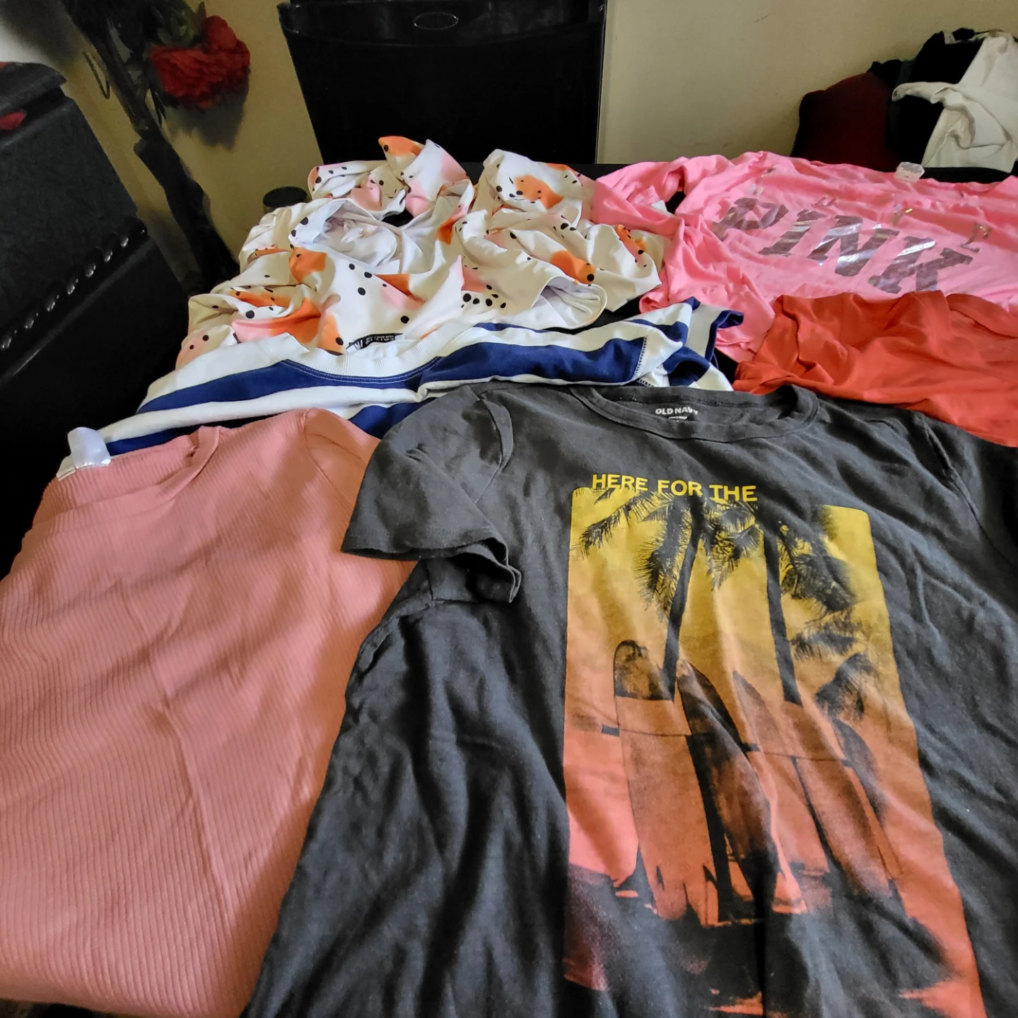 7 Assorted Ladies Tops - Size S - photo 4