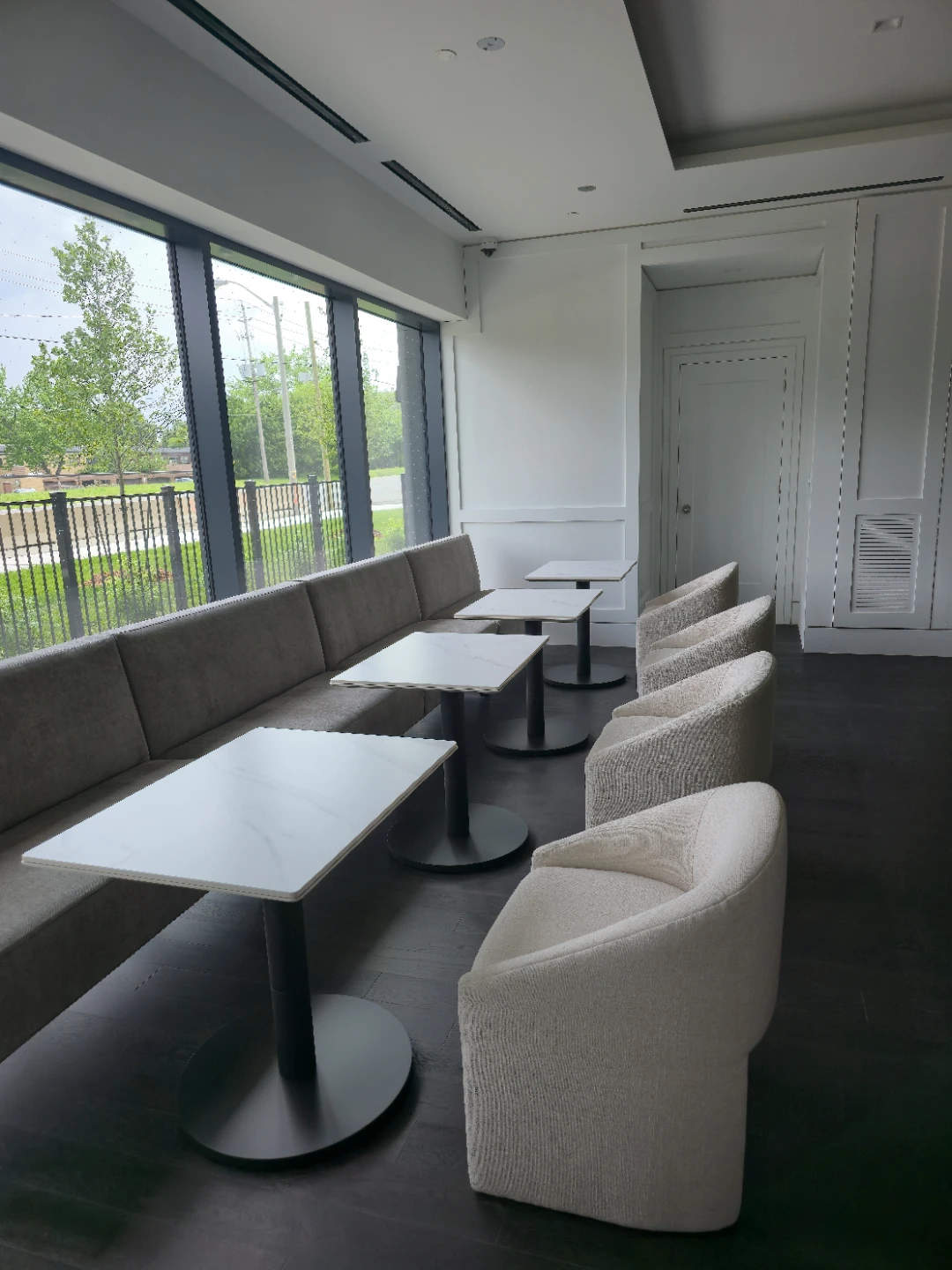 Brand New Condo Rental - photo 3