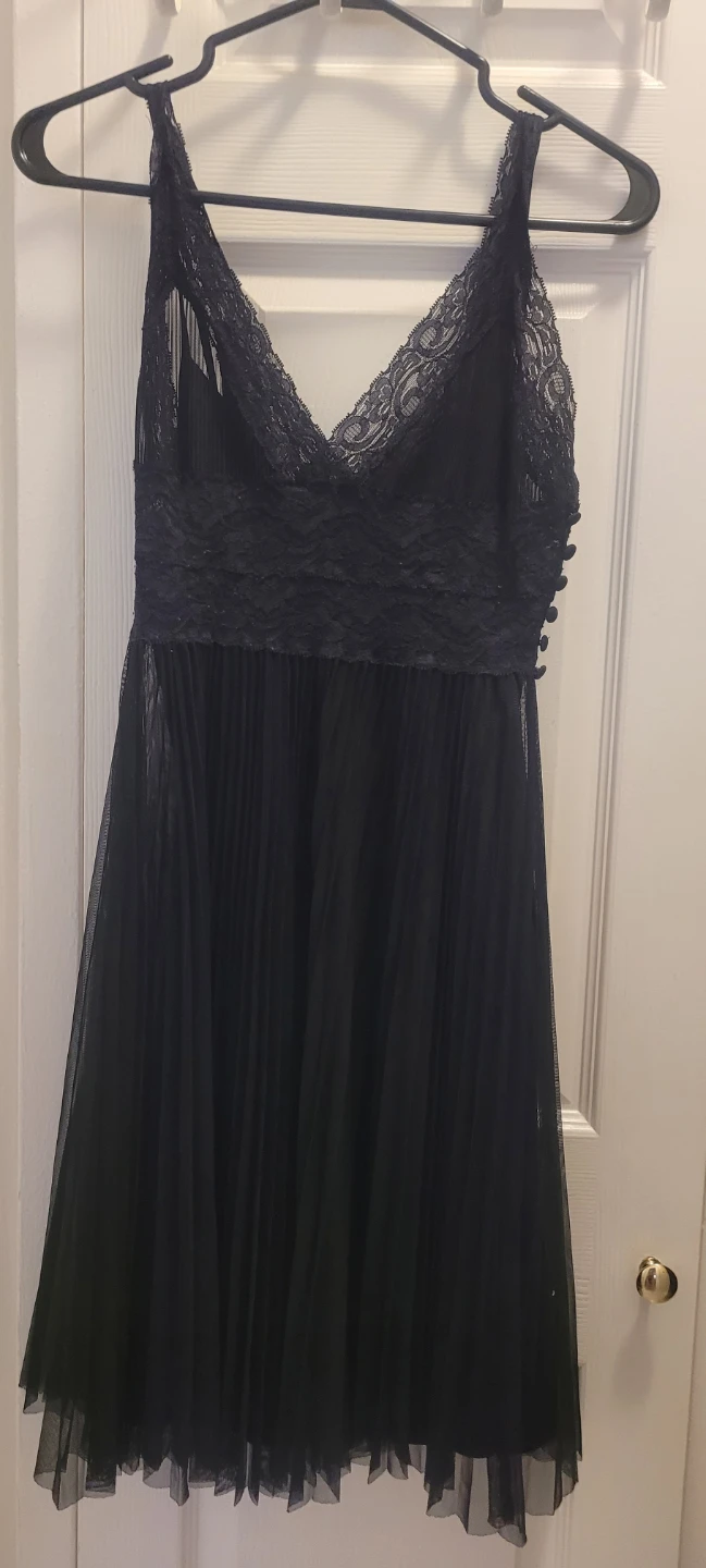 10 Black Sheer Lace and Pleated Mini Dress - photo 3
