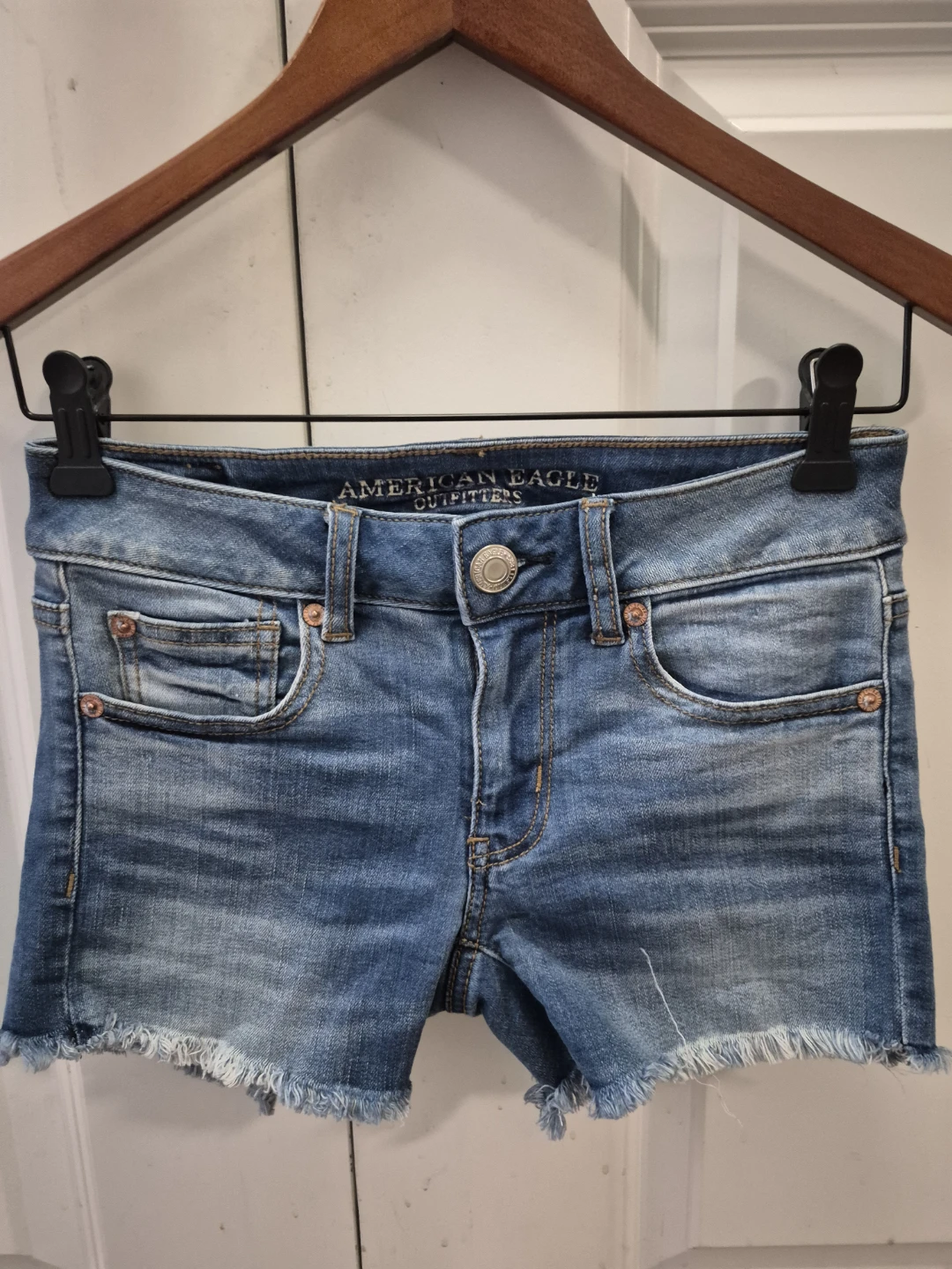 2 American Eagle Outfiters & 1 Abercrombie  Denim Shorts - photo 4