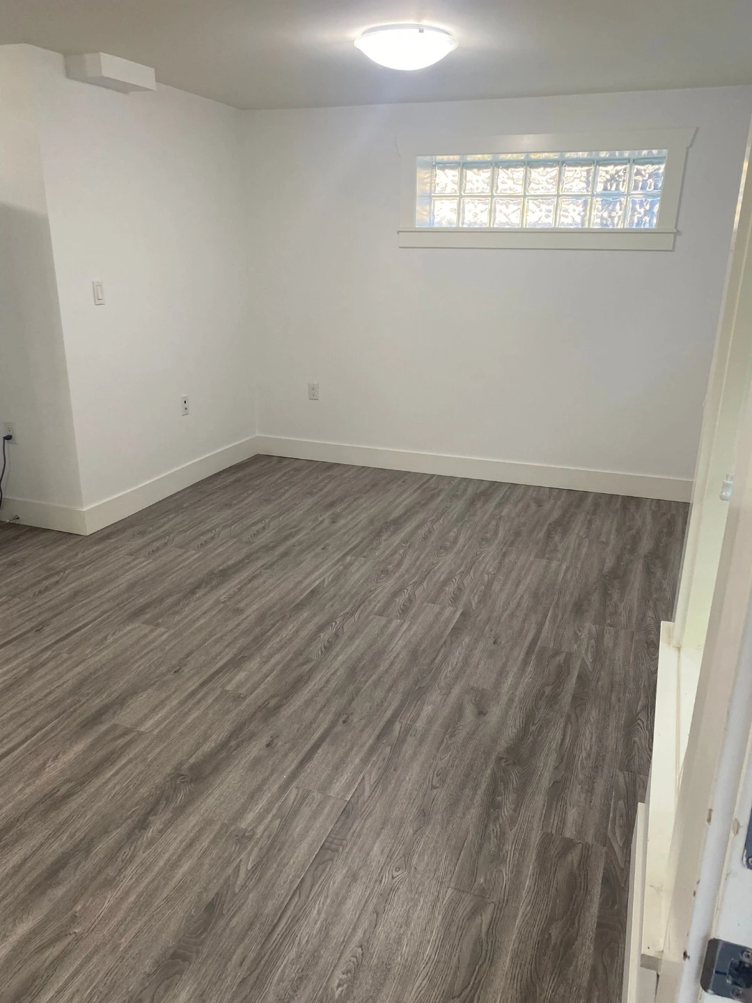 1 large bedroom 1 bath basement suite $1750/month - photo 2
