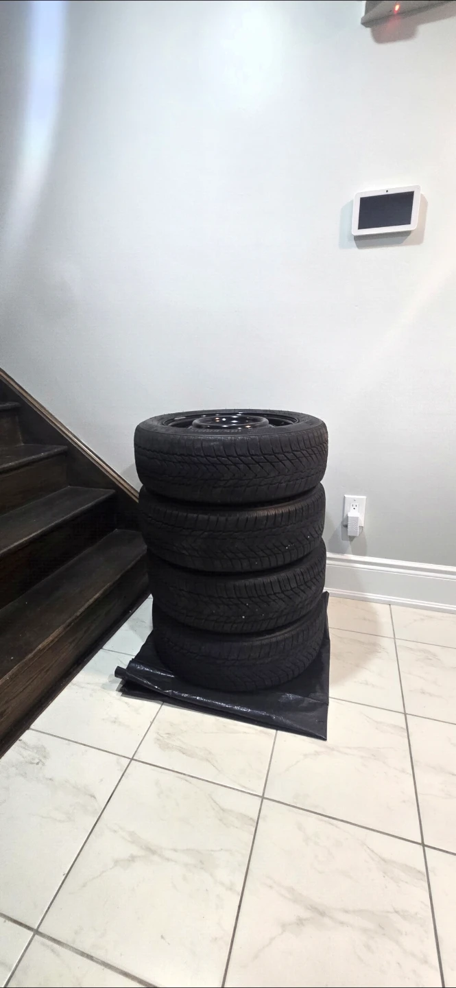 Steel rims and winter tires 185/60R15 - photo 4