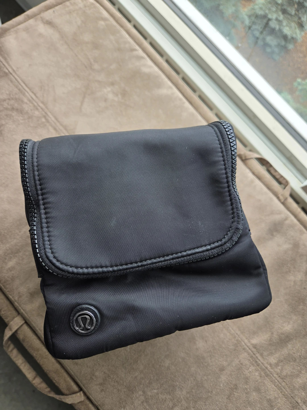 Lululemon travel bag