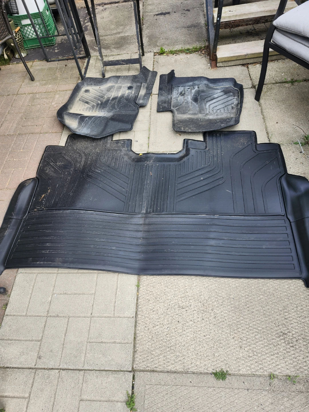 Set of 3 Black Rubber Car Floor Mats