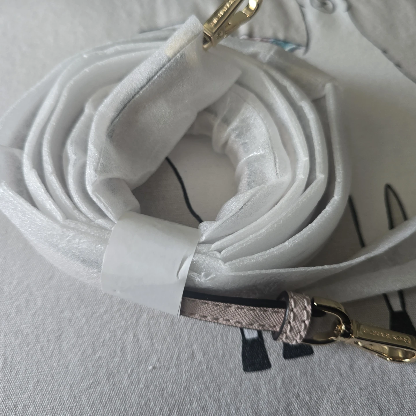 Michael Kors Blush Crossbody Strap - photo 2