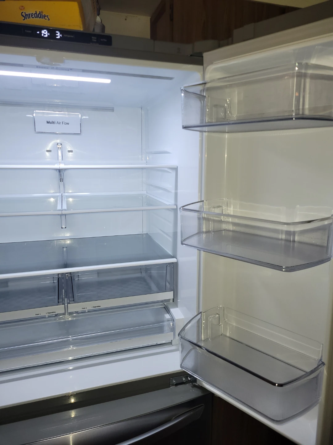 LG Stainless Steel French Door Refrigerator - photo 4