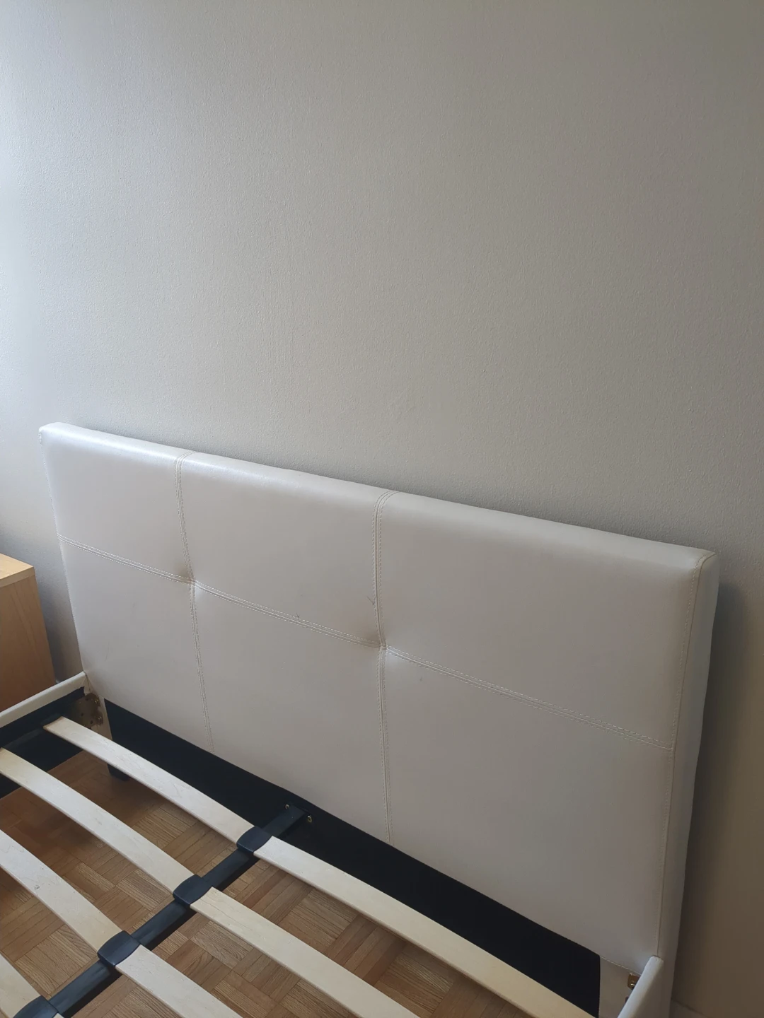 Queen White Faux Leather Bed Frame - photo 2