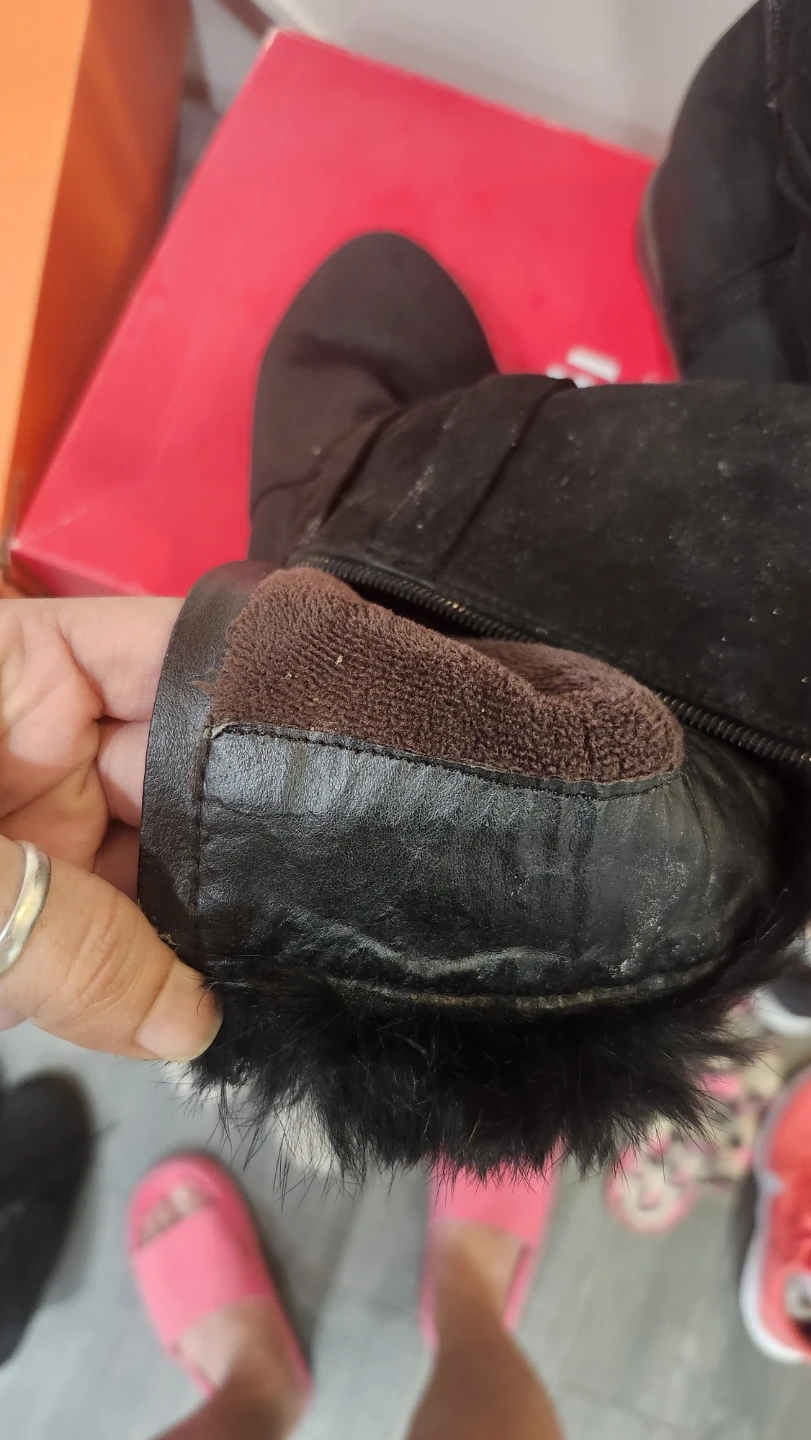 Black Furry Boots - photo 4
