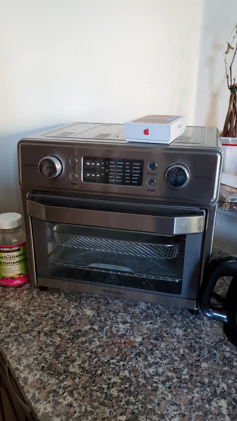Frigidaire Air Fryer Toaster Oven