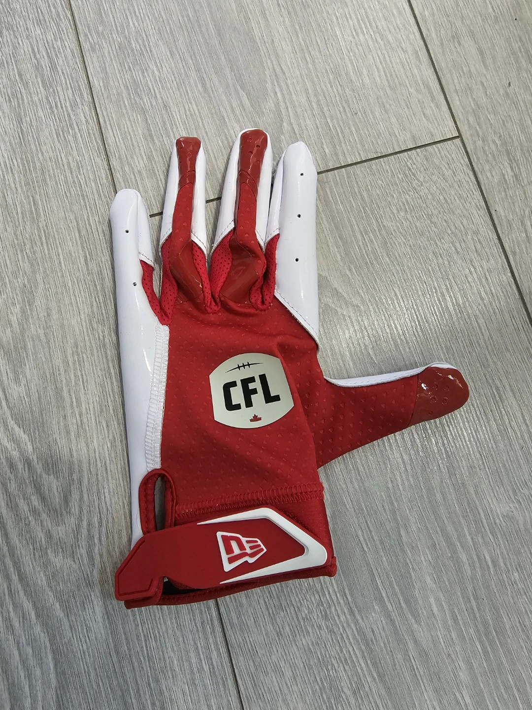 Adult 2XL CFL Football Gloves