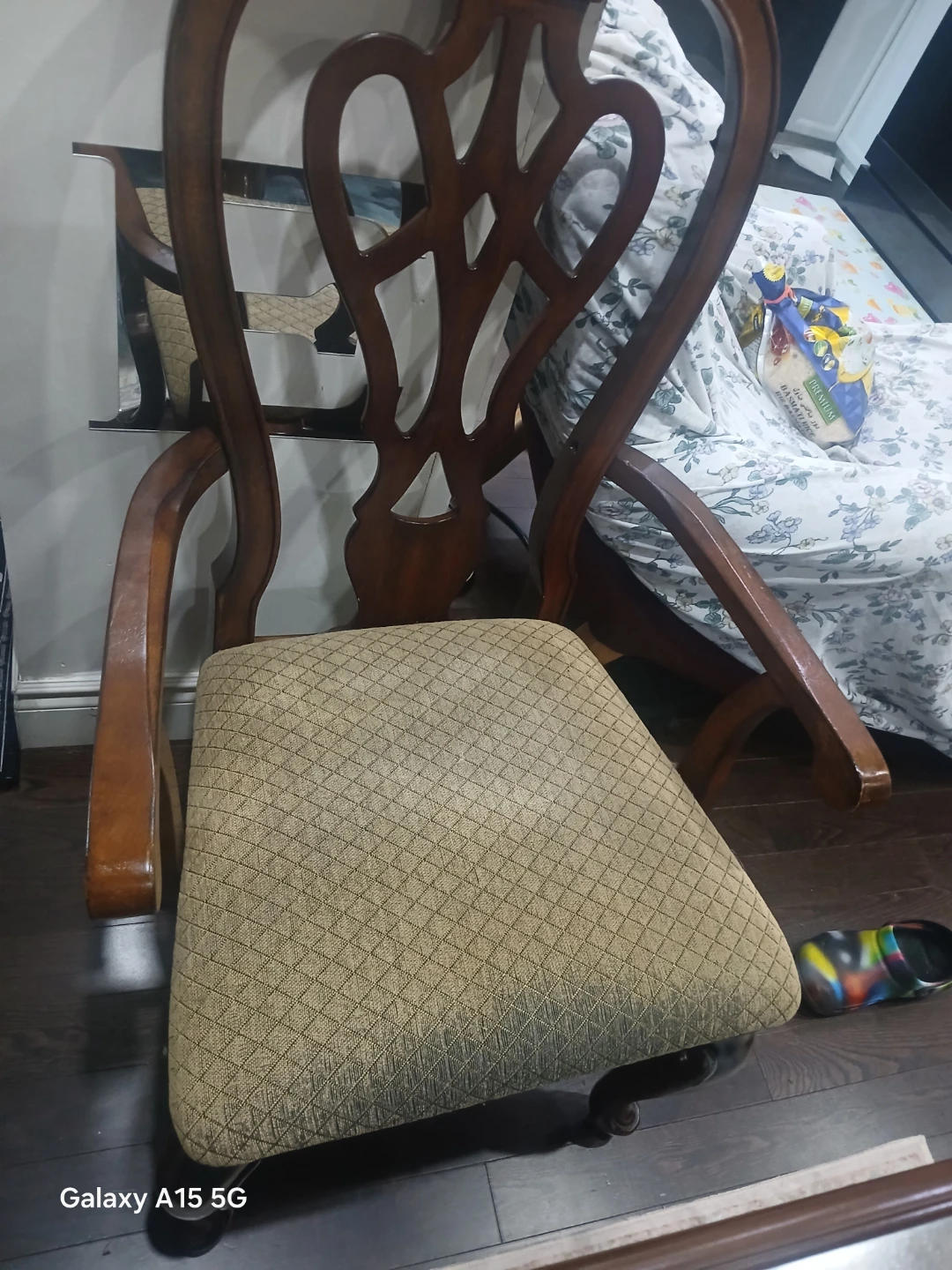 Table and chairs - photo 4