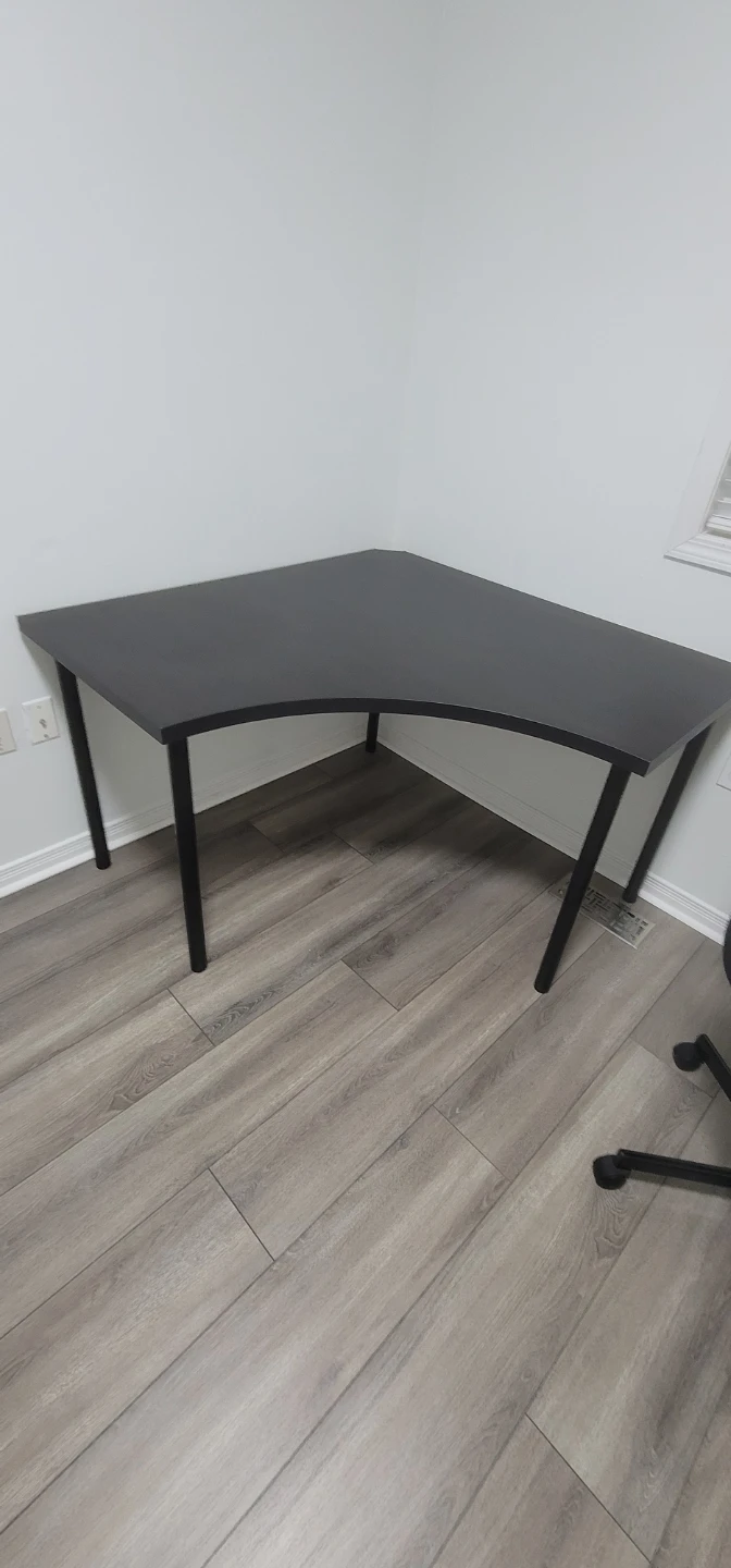 Black Corner Desk with computer chair