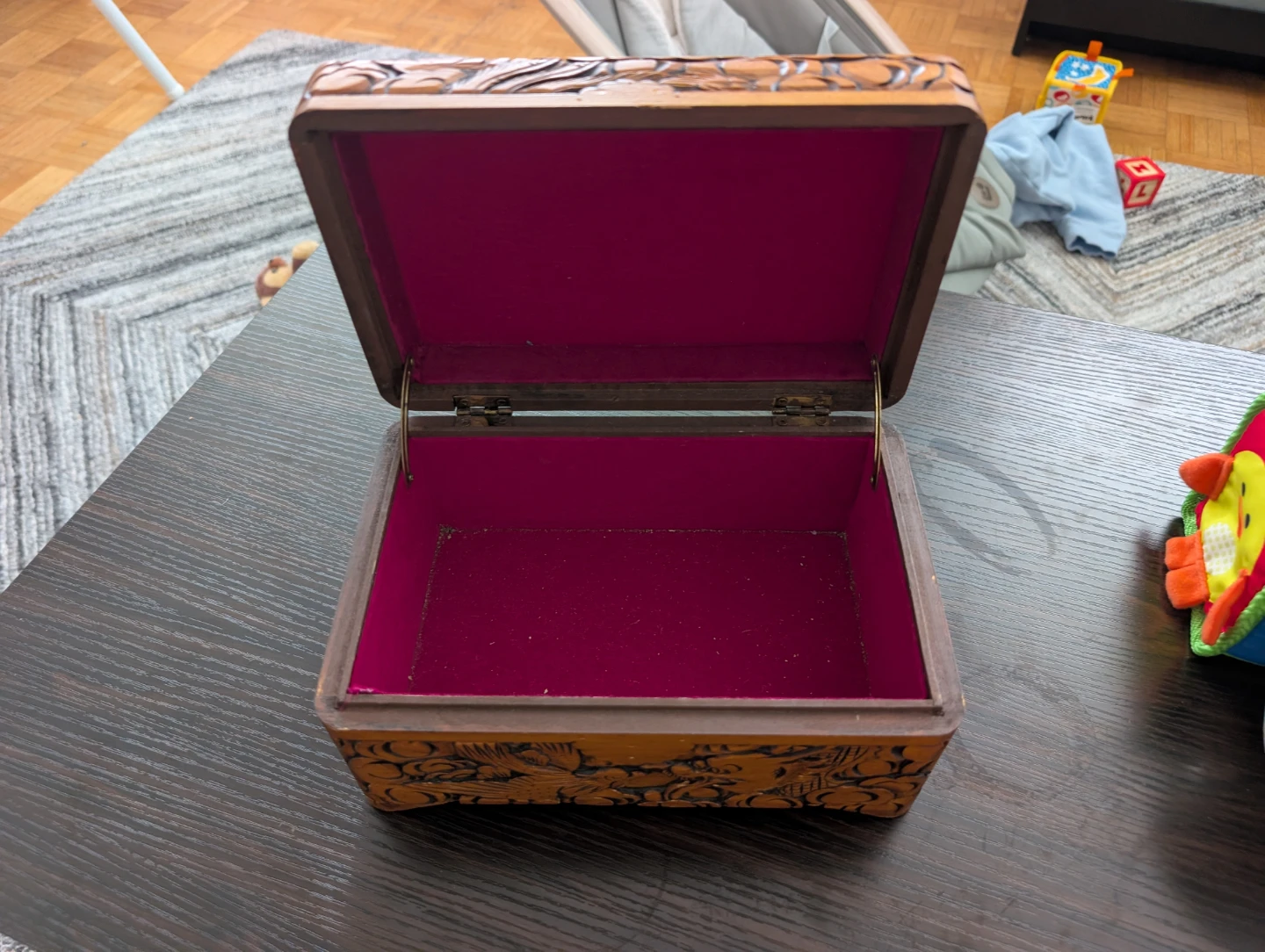 Carved wooden jewelry box with dragon and phoenix design - photo 3