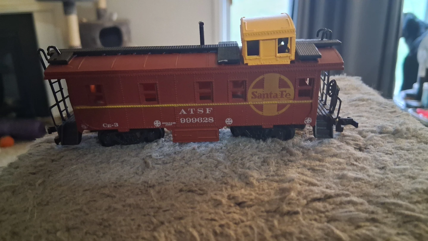 Vintage Bachmann Santa Fe ATSF 999628 Caboose Train Car - photo 2