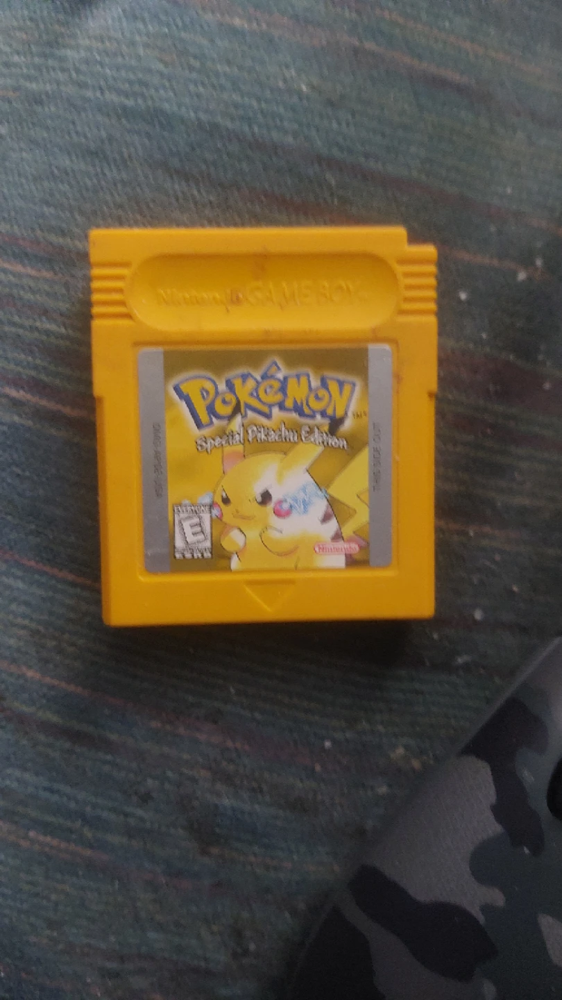 Nintendo Game Boy Pokémon Special Pikachu Edition Cartridge