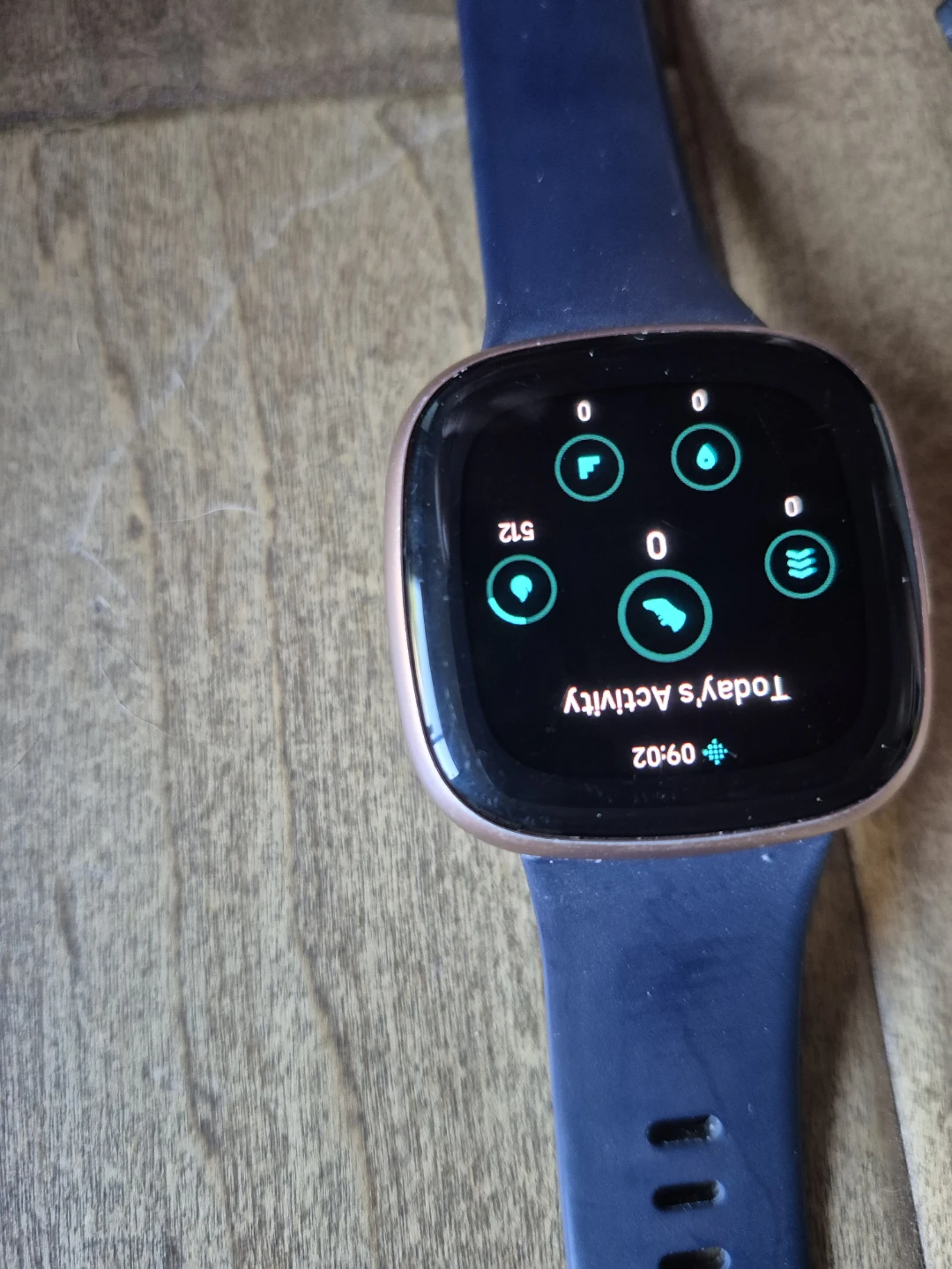 Fitbit Versa 3 Smartwatch with Accessories - photo 4