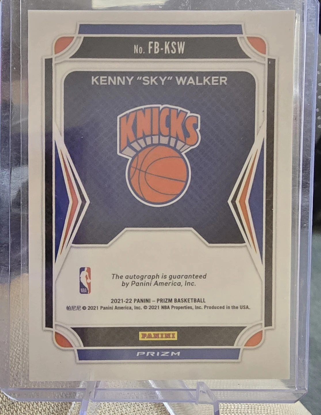 2021-22 Panini Prizm Kenny "Sky" Walker Autograph NBA Card - photo 2
