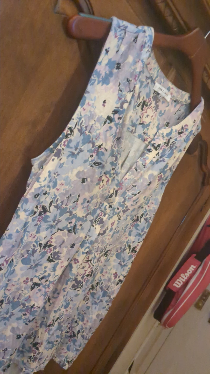 Rose + Olive Floral Sleeveless Blouse - Size M - photo 3