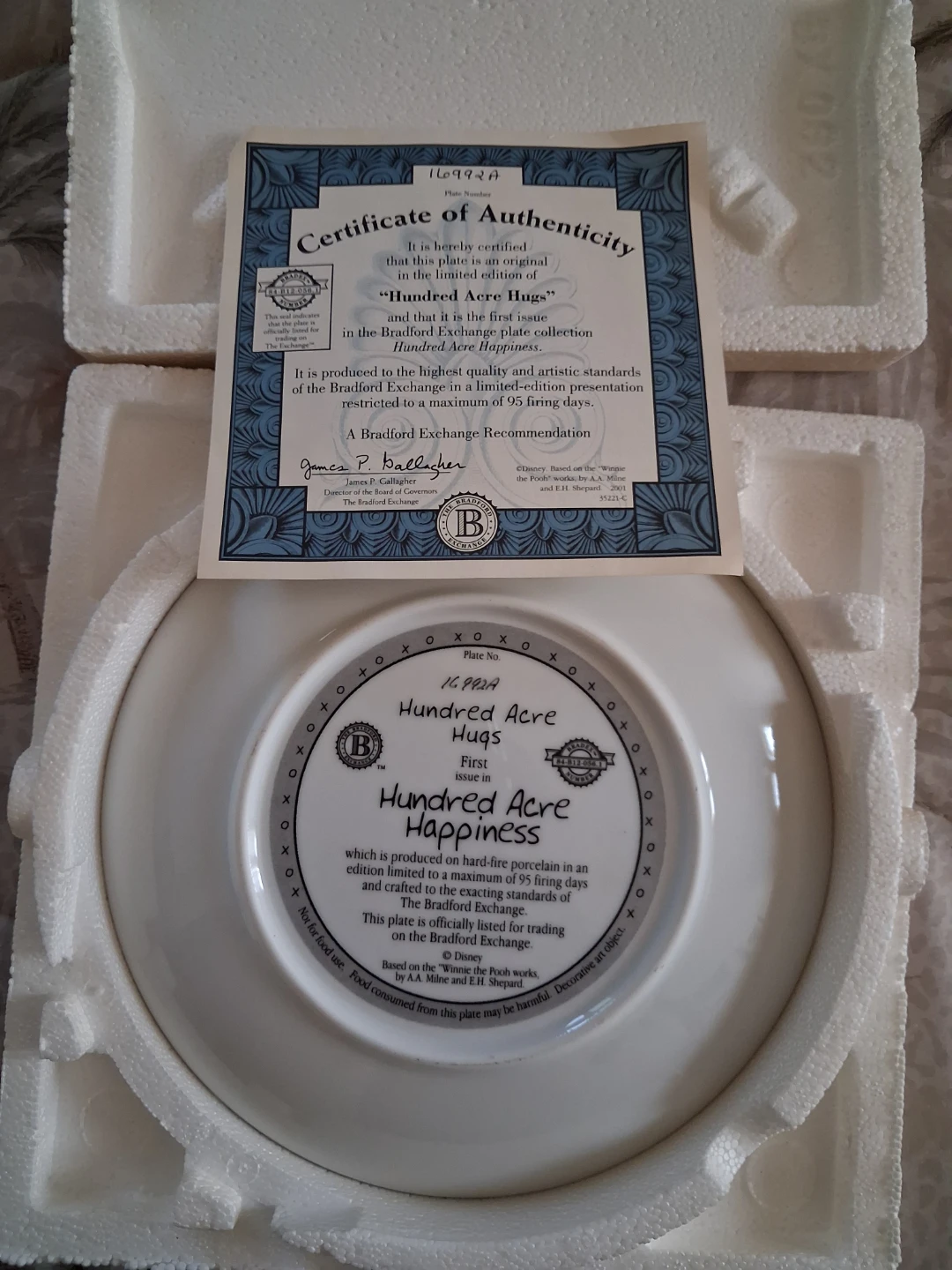 Bradford Exchange Hundred Acre Hugs Plate
