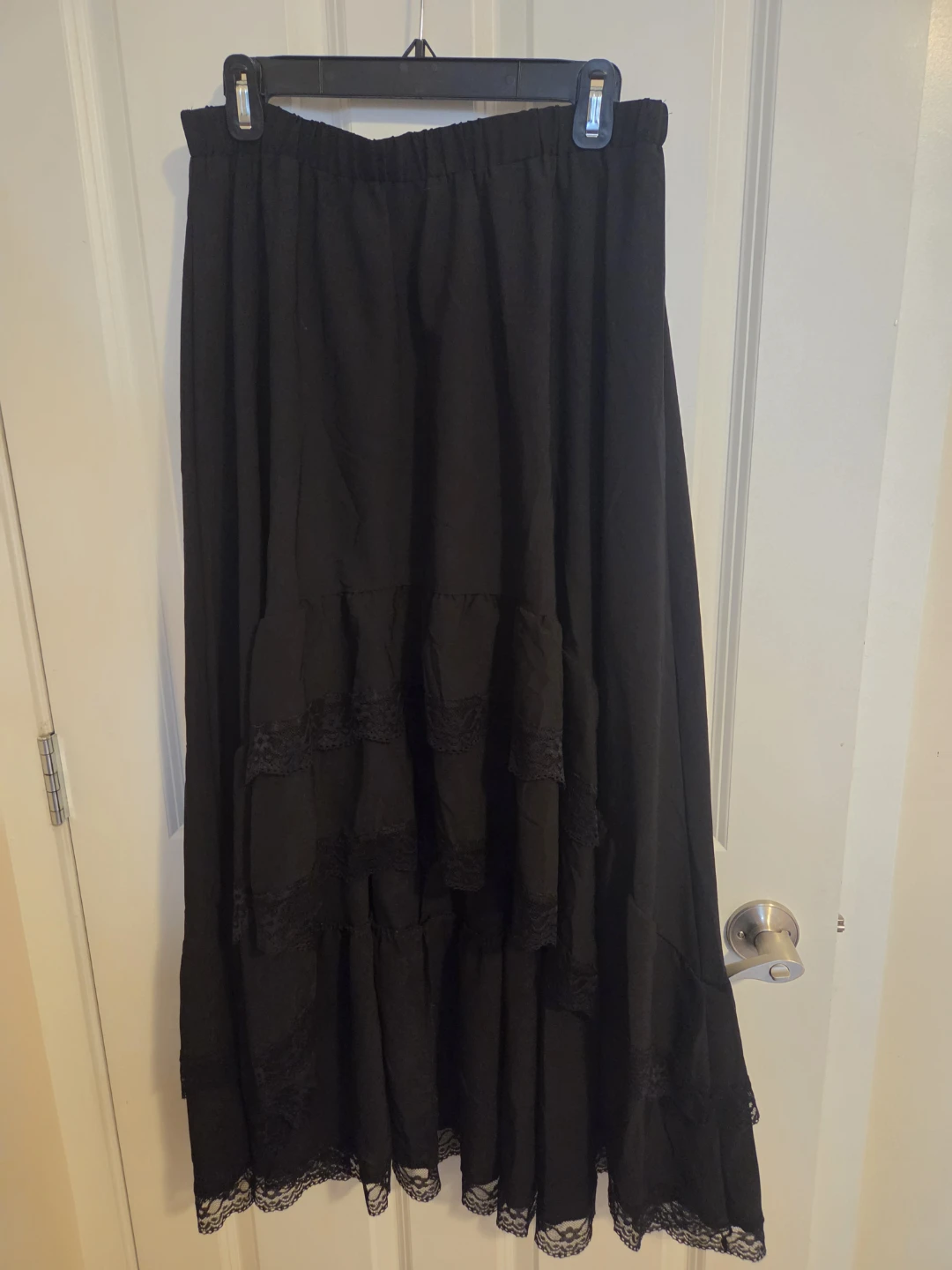 Black Ruffle Lace Maxi Skirt - photo 3