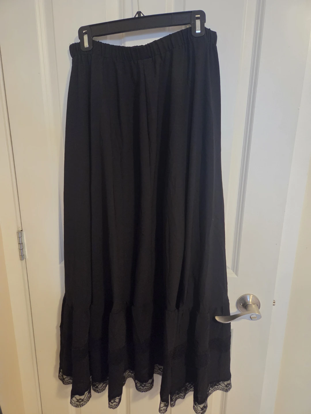 Black Ruffle Lace Maxi Skirt - photo 4