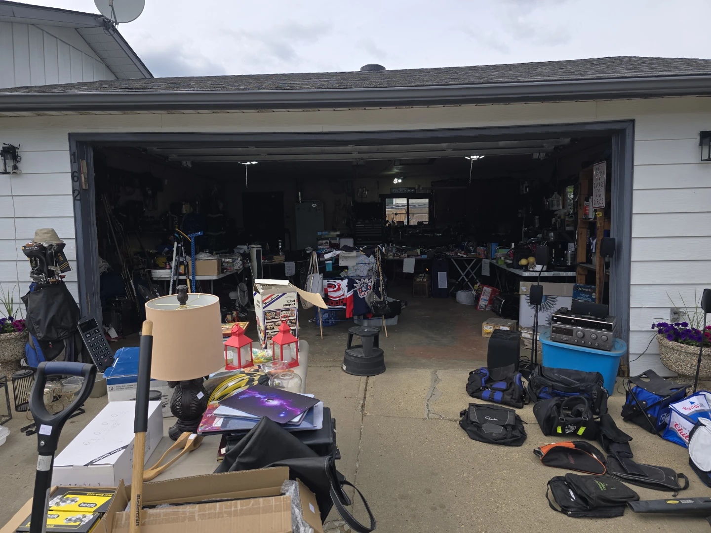 Garage Sale - photo 2