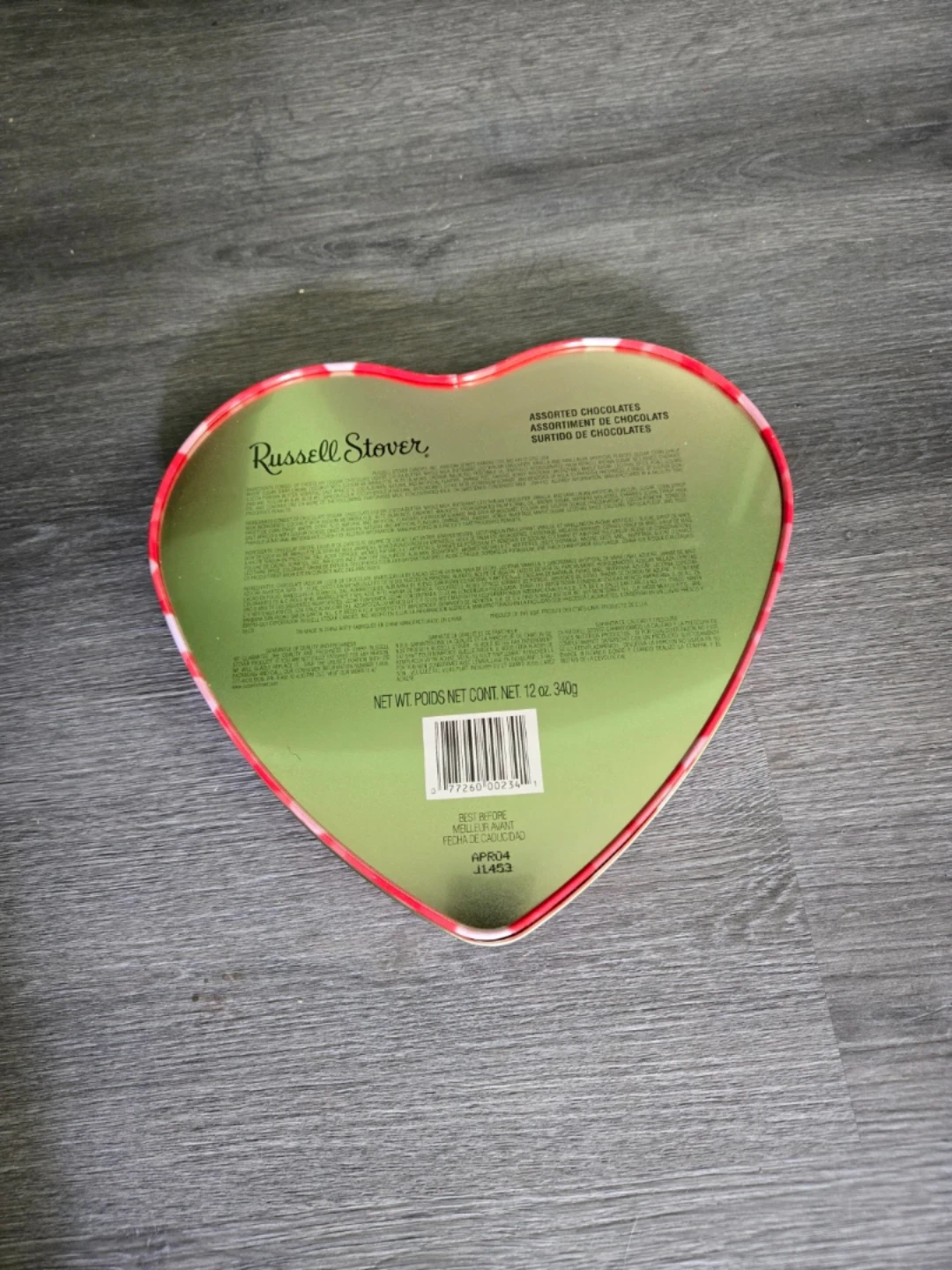 Russell Stover Heart Shaped Elvis Presley Tin - photo 3