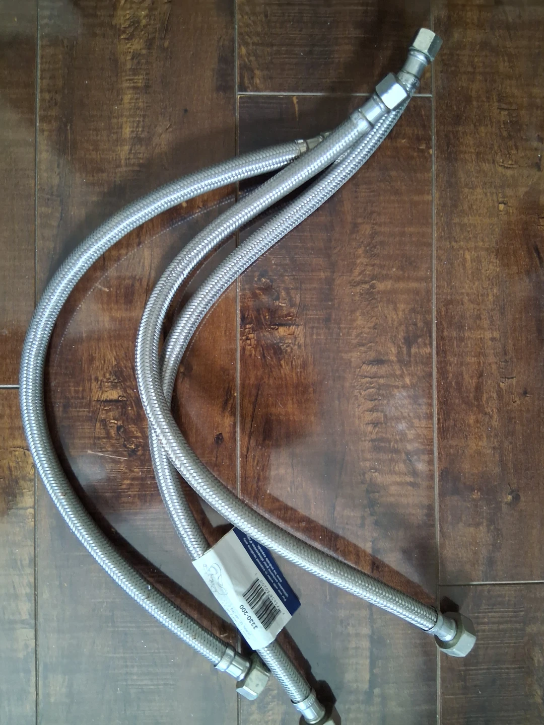 Flexible Faucet Supply Lines (3-Pack) in good condition