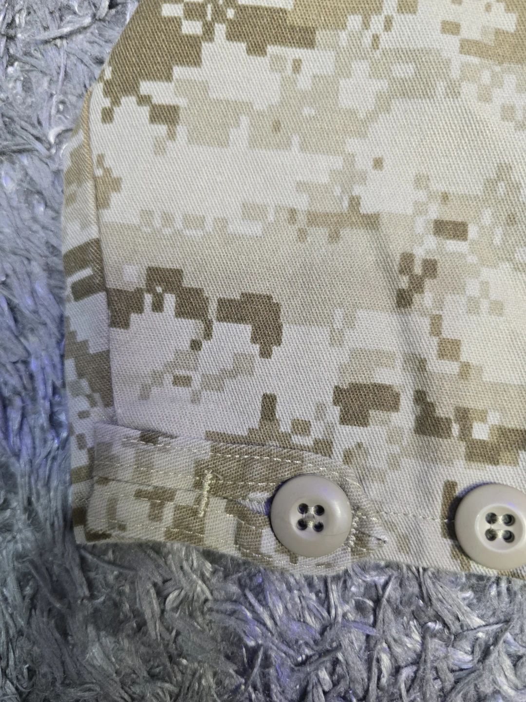 Desert Digital Camo Button-Up Shirt - Size 7 (XS-S Fit) - photo 4