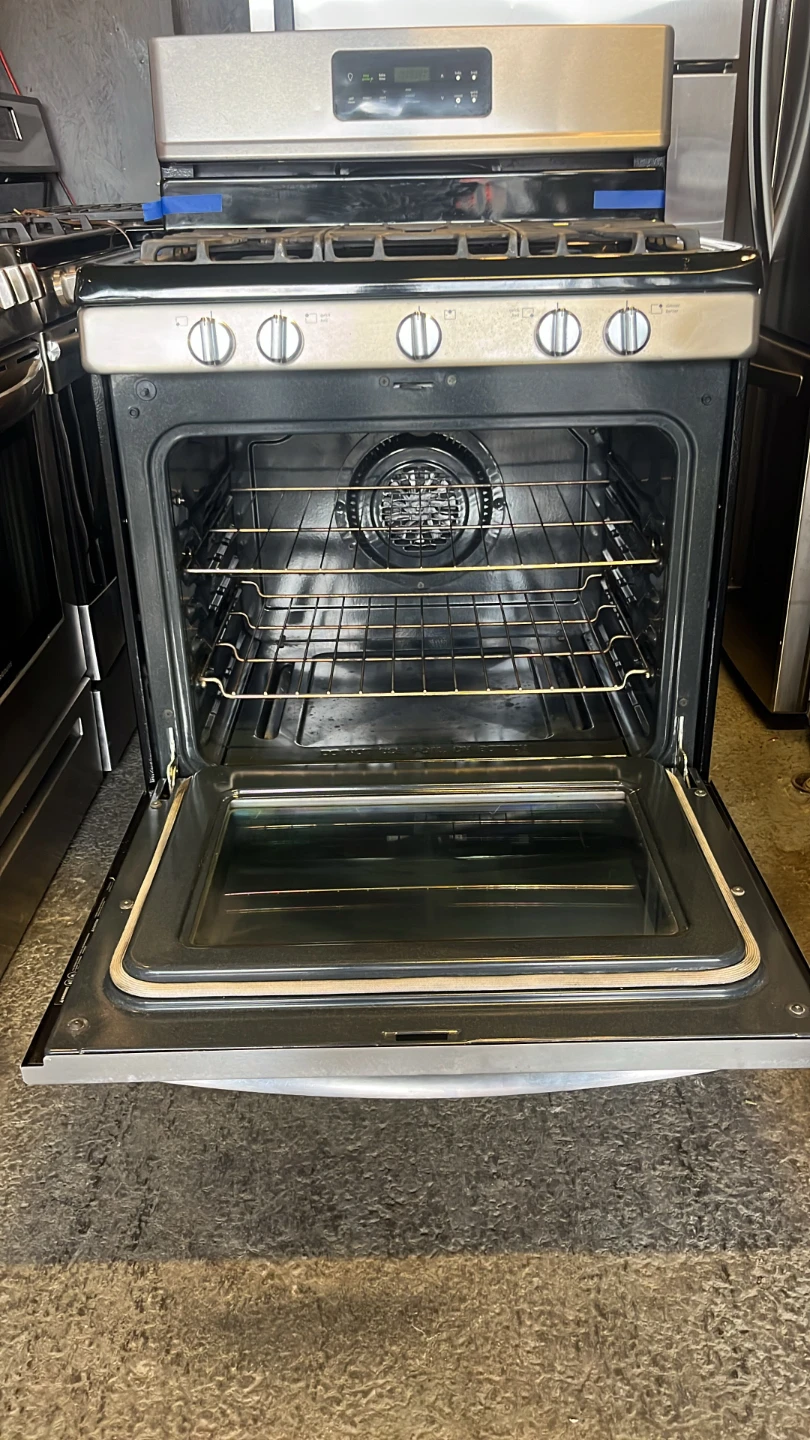 Frigidaire Gas Range Oven - photo 3